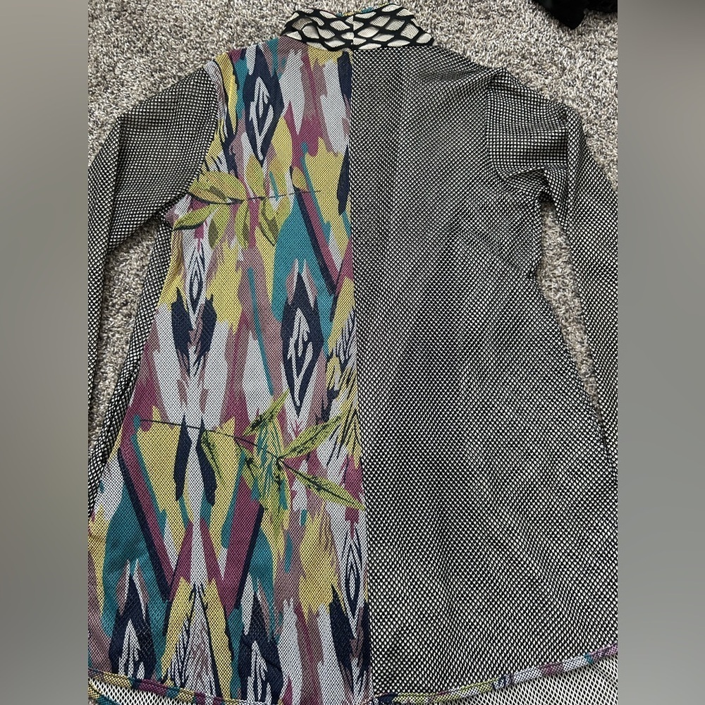 Kamana mesh fabric and mixed texture cardigan draping hem size small - Picture 9 of 13